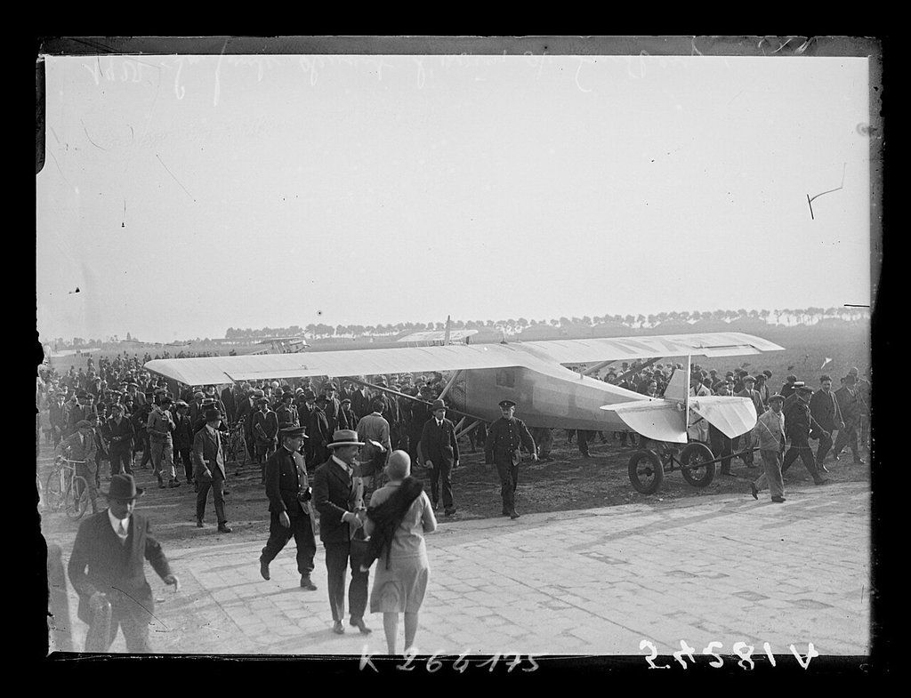 Crowd at Le Bourget, May 1927