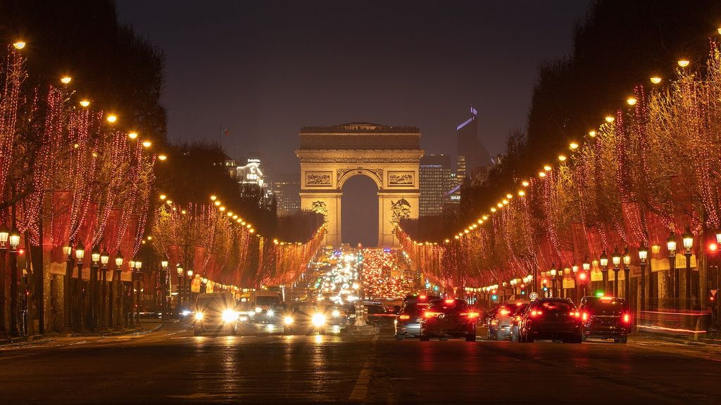 Champs-Élysées and the Arc de Triomphe, Paris